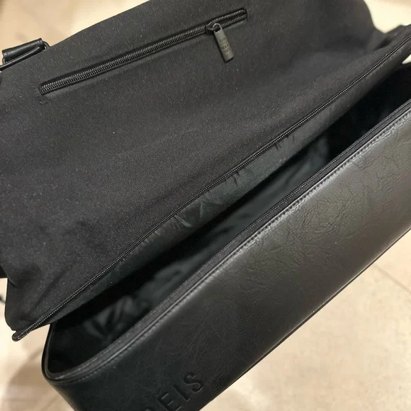 BEIS Weekender Bag - Picture 4 of 4